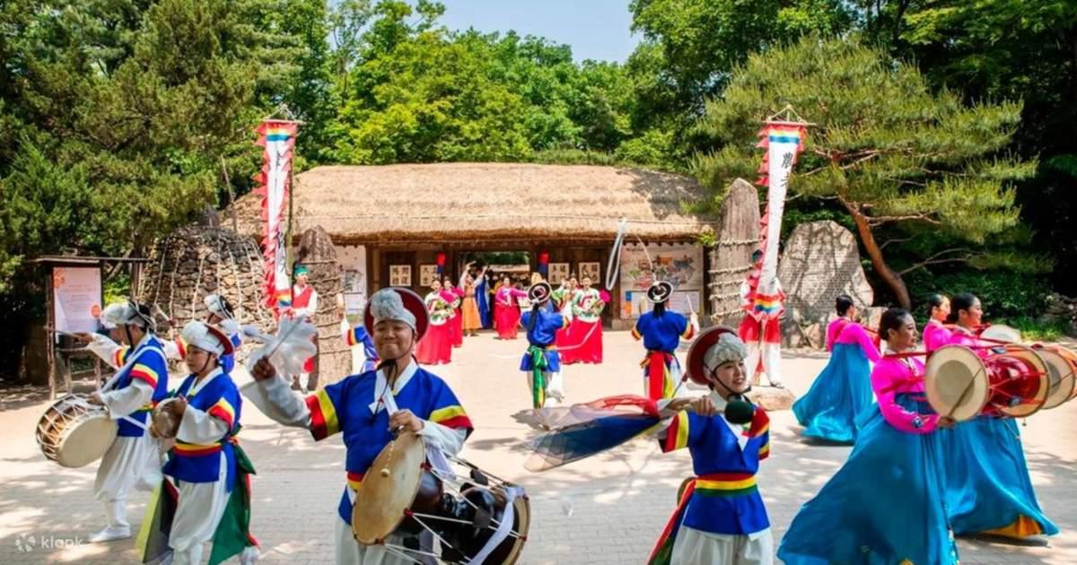 Jeju Folk Village Museum