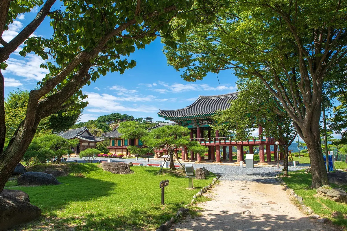 Cheongpungho Cultural Heritage Complex