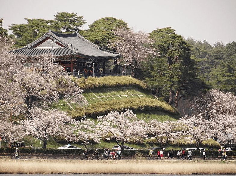Gyeongpodae Pavilion & Gyeongpo Lake